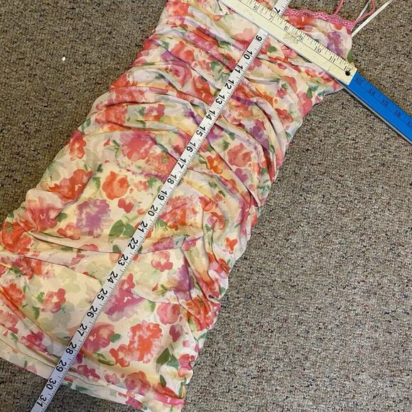 Princess Polly Babydoll Dress Sz 4 Beige Red Pink Rose Ruched Bodycon Sexy Love - Picture 2 of 11